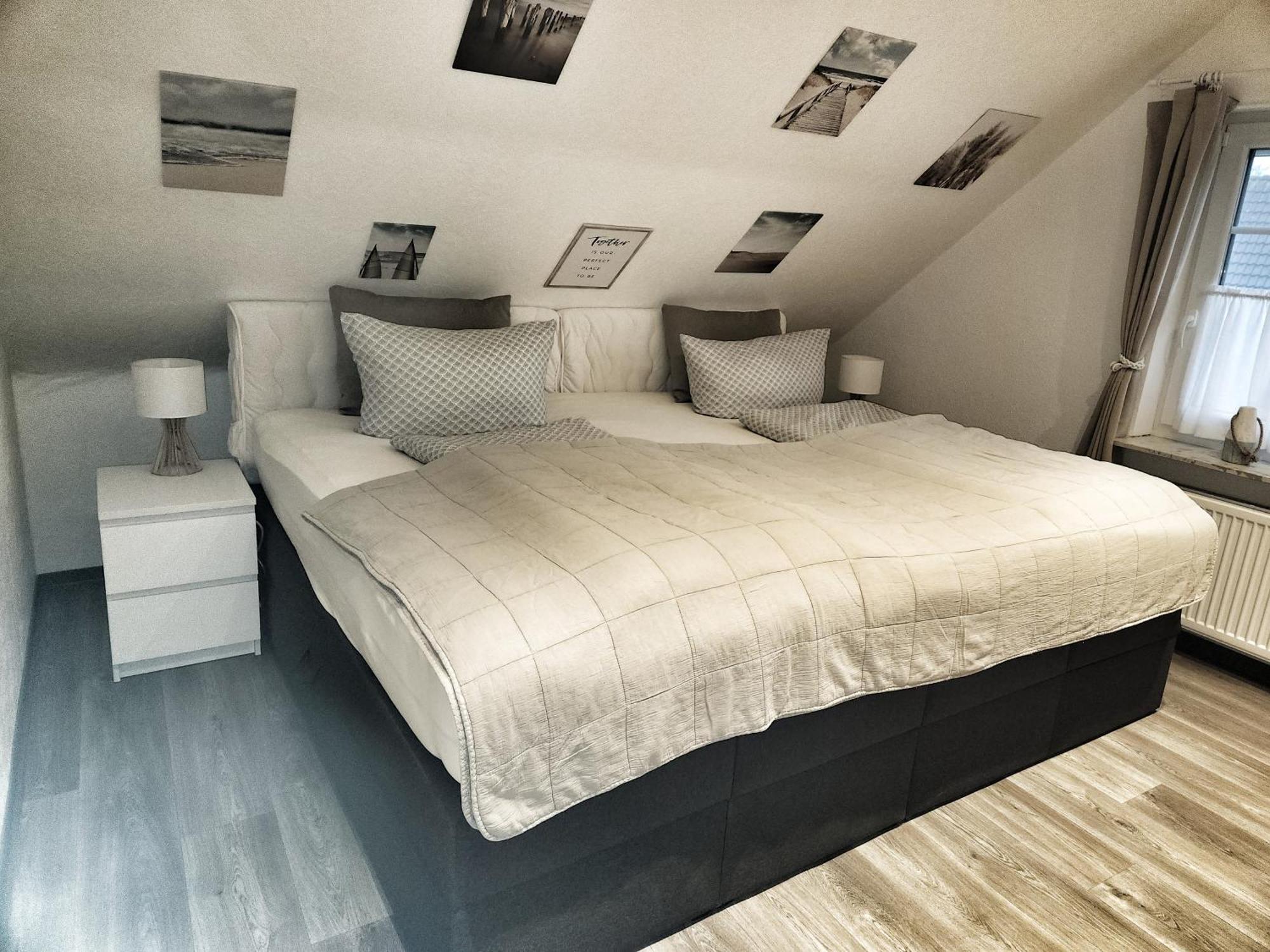 Nordsee Anker Unsere Moderne 87 Qm Ferienwohnung Mit Zwei Schlafzimmer In Norden Ortsteil Ostermarsch Extérieur photo
